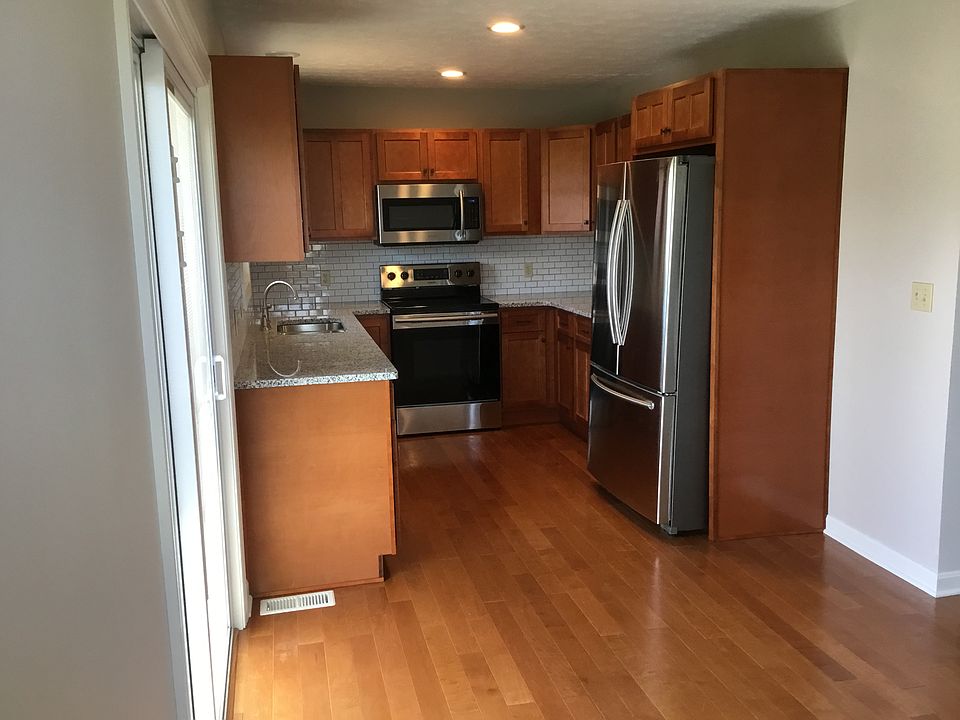 2nd image of 8683 Hartman Rd