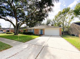 3038 Sleepy Hollow Dr, Sugar Land, TX 77479