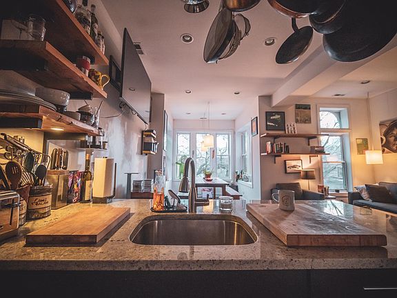2nd image of 1402 N Campbell Ave #3