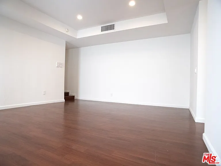 1655 Selby Ave #101 — Photo 13