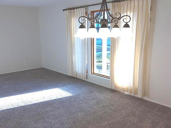 5th image of 10302 Grenadier Way