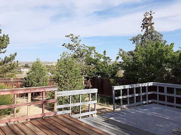 3rd image of 5009 Greenwood Dr