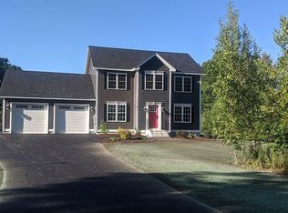 4 Brooks Rd, Templeton, MA 01468