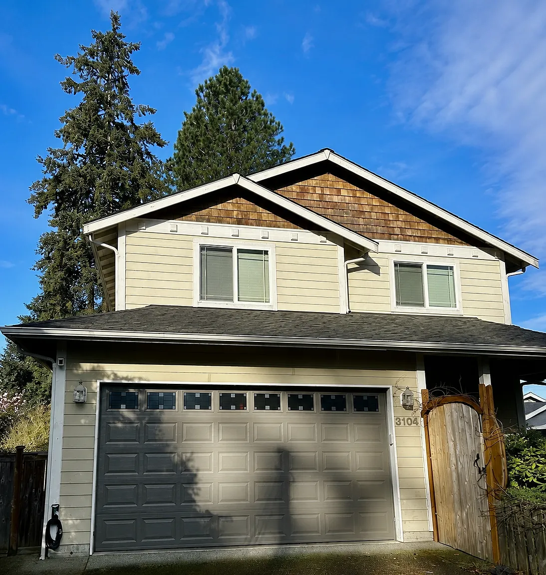 3104 Sunset Drive West - 1 — Photo 1