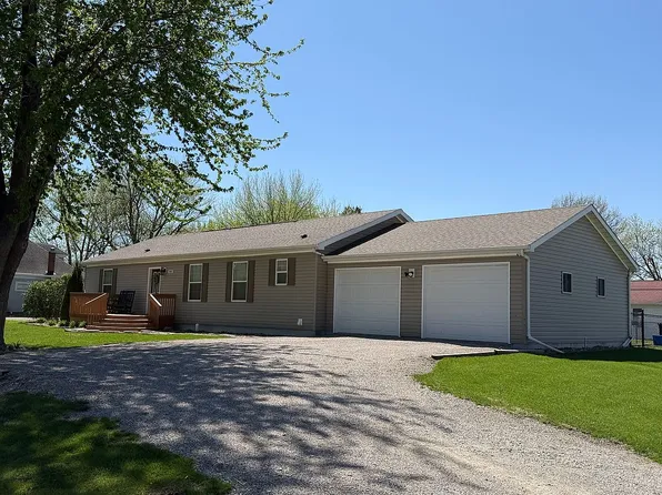 100 3rd St, Batavia, IA 52533
