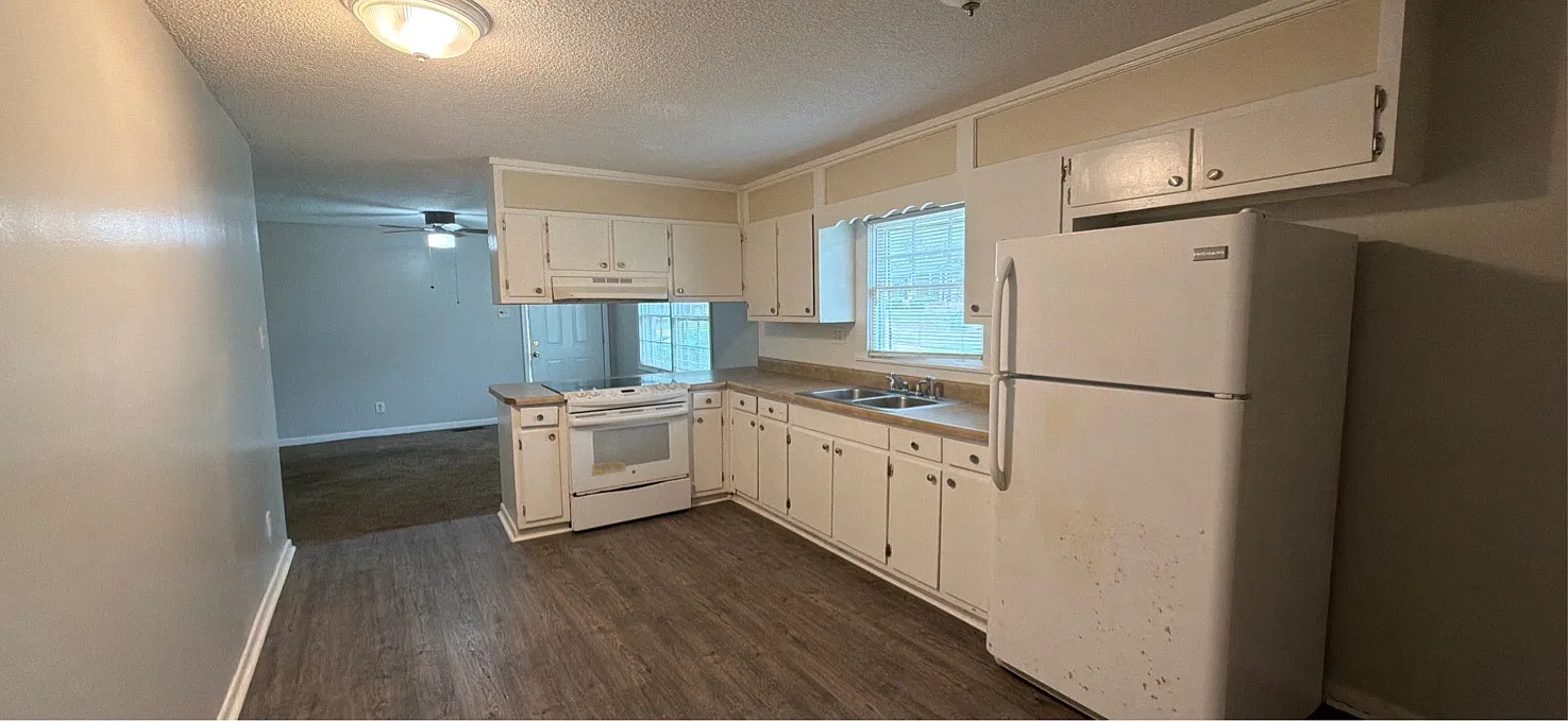 2721 Clayton Drive Northwest - A — Photo 3