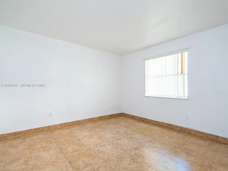 1663 SE 27th Dr #108 — Photo 12