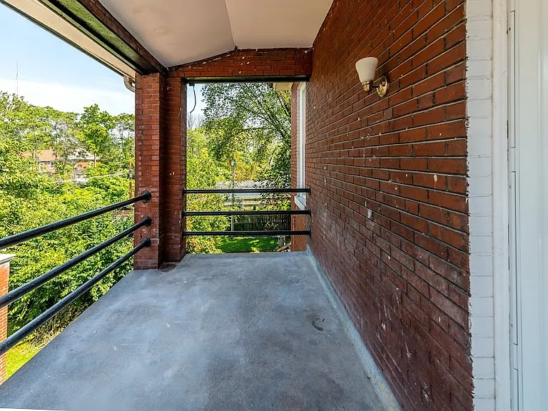 5779 Pershing Ave — Photo 35