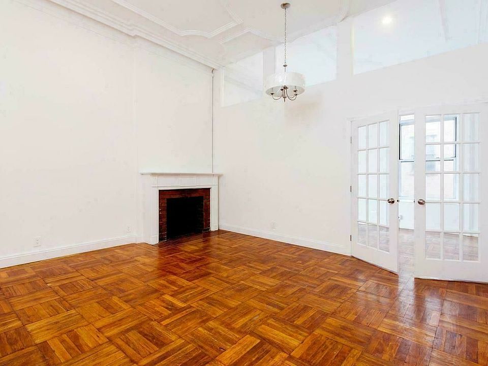 1st image of 271 5th Ave APT 3R