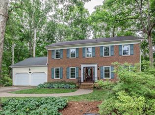 129 Amesbury Ln, Cary, NC 27511