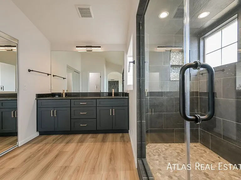 2547 S Fundy Cir — Photo 9