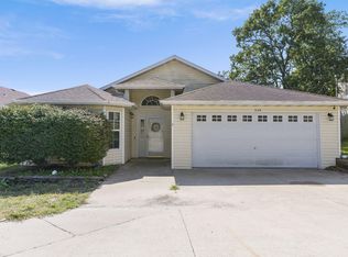 220 Deer Run Rd, Branson, MO 65616