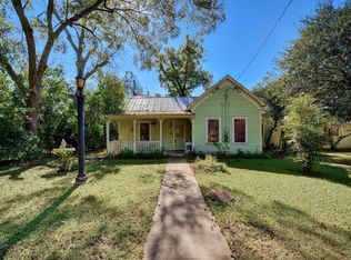 1003 Spring St, Bastrop, TX 78602