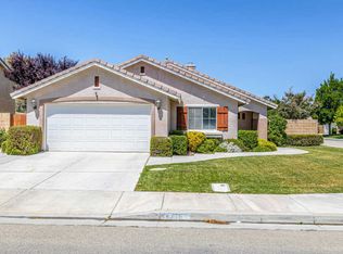 44715 Sandhurst Ln, Lancaster, CA 93536