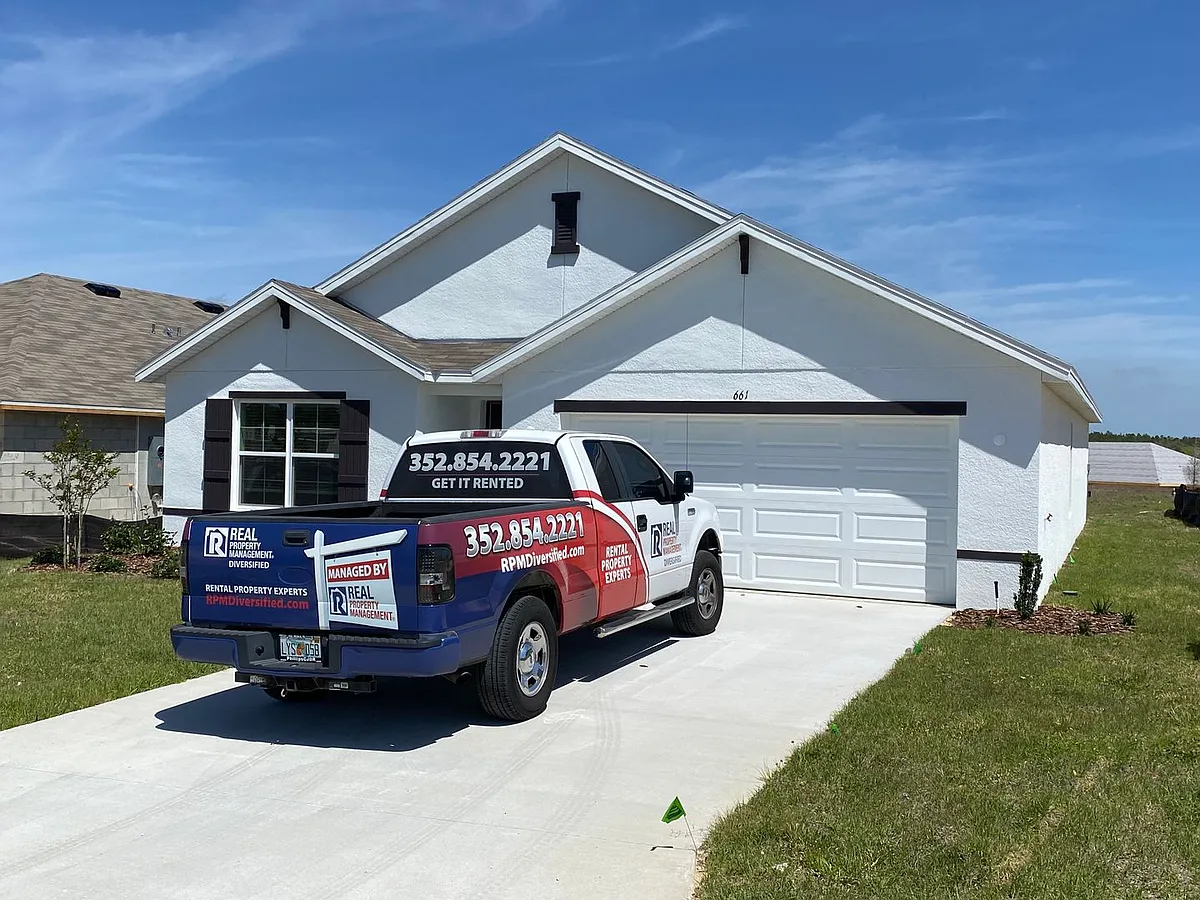 Building Photo - 661 W Twisted Oaks Dr