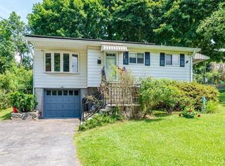 69 Pleasantville Rd, Ossining, NY 10562