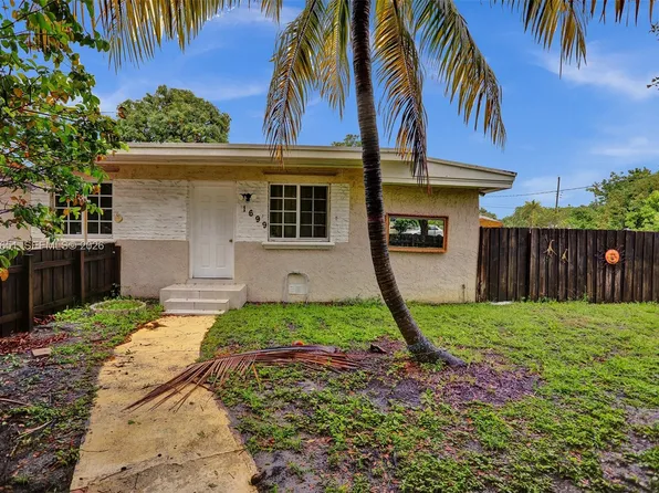 1699 NE 157th Ter, North Miami Beach, FL 33162