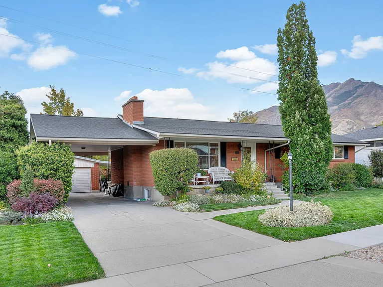 2405 E Sundown Ave — Photo 35
