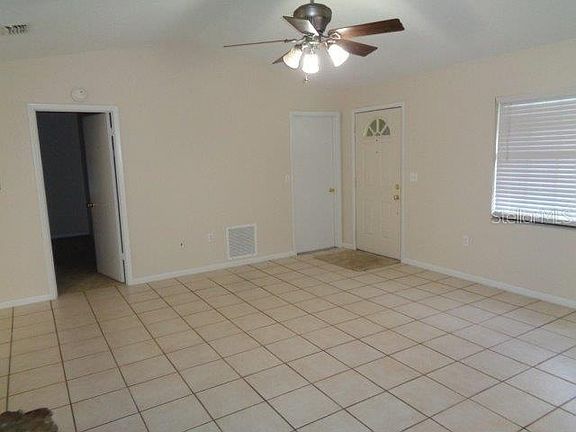 5th image of 2554 NE 32nd Pl