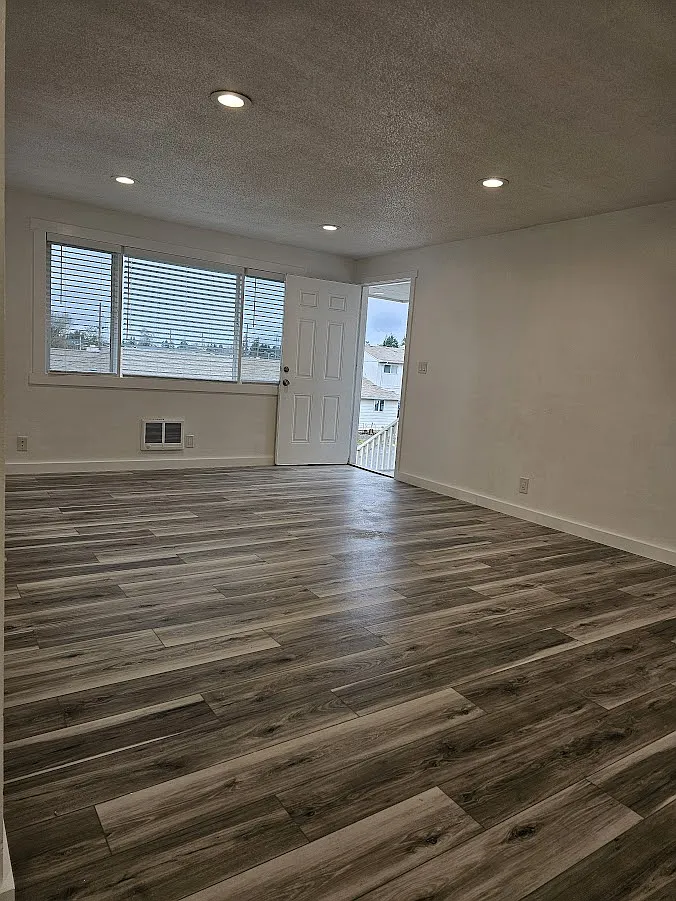 2 bed, 850 sqft, $1,450 — Photo 2