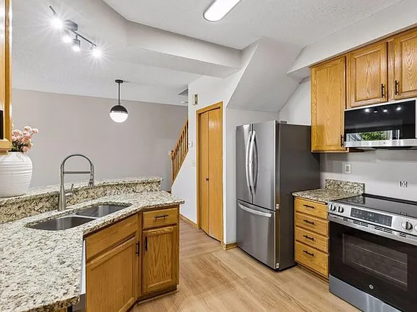 4201 Merrimac Ln N #X, Minneapolis, MN 55446
