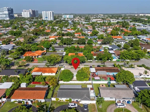 225 SW 102nd Pl, Sweetwater, FL 33174