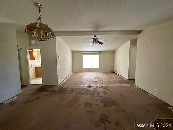5th image of 687-825 Linden Way