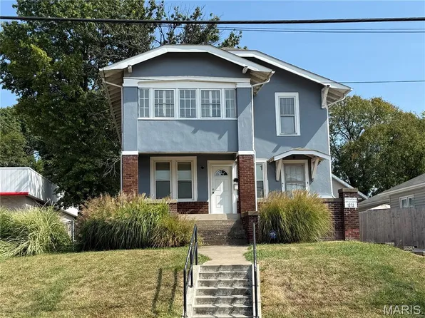 1272 Vandalia St, Collinsville, IL 62234