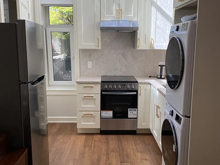 6923 Churchill St — Photo 11