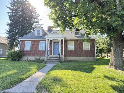816 N Houcksville Rd, Hampstead, MD 21074