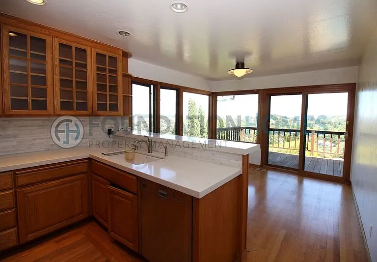 160 Kaden Dr — Photo 4