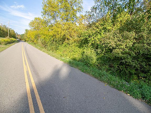 4th image of Whiskey Run Rd