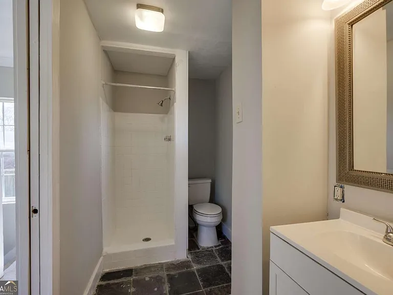 1459 Hartford Ave SW — Photo 9