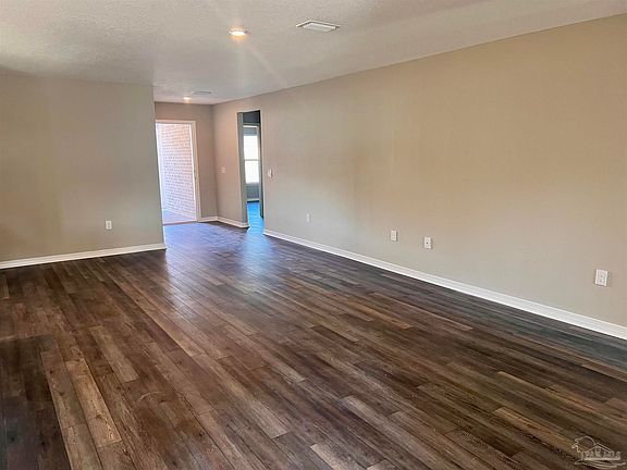 4th image of 2767 Savannah Michelle Ln