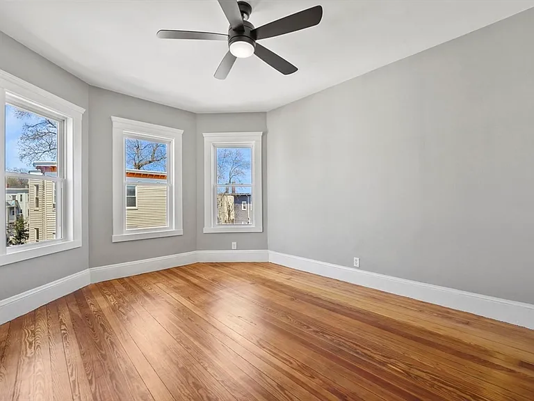 18 Lyon St #3 — Photo 19