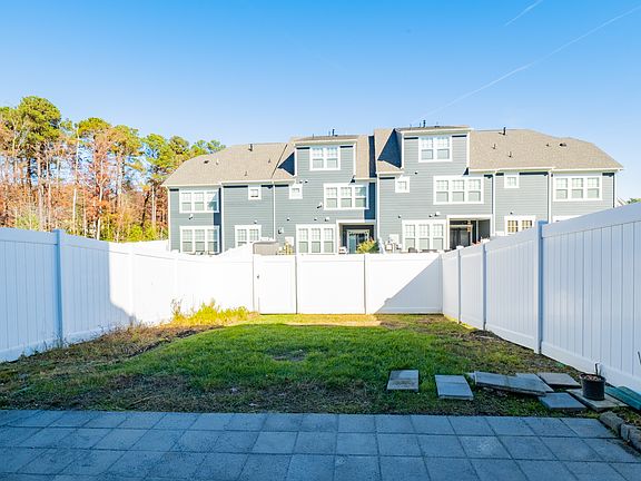 3rd image of 5614 Benoni Ct