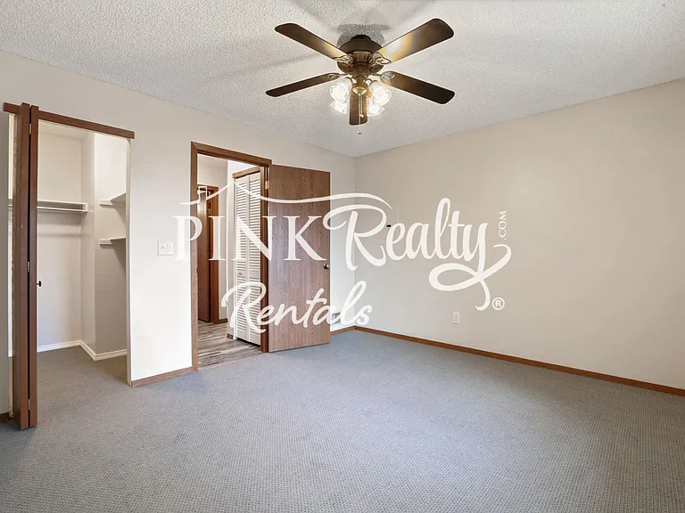 380 Paradise Cir #B6 — Photo 15