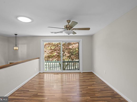 5th image of 8848 Youngsea Pl