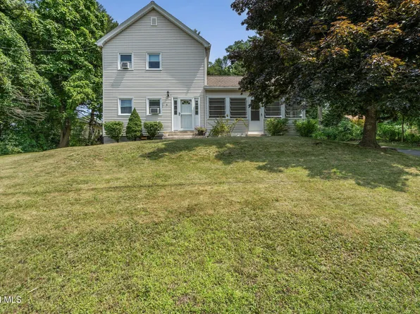 6 Acorn Avenue, Rensselaer, NY 12144