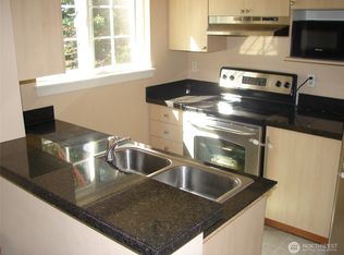 10605 SE 261st Place #D302, Kent, WA