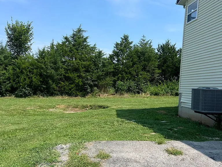 116 Baker St — Photo 3