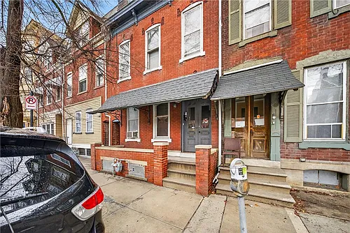1139 W Linden St Photo 1