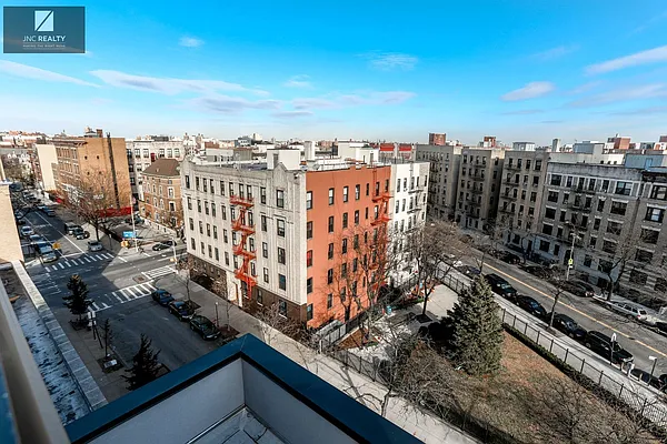 Rented by Voro, LLC | media 9