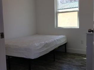 202 Ember Dr #4, Green Forest, AR 72638