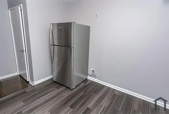 2 bed, $1,686 — Photo 3