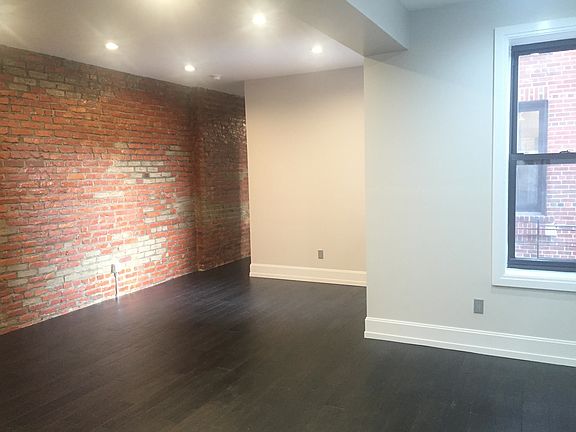 5th image of 373 Sterling Pl