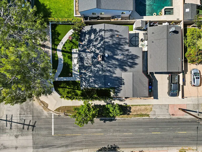 10257 McVine Ave — Photo 34