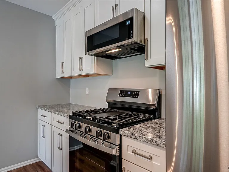 2404 Pipers Ct — Photo 26
