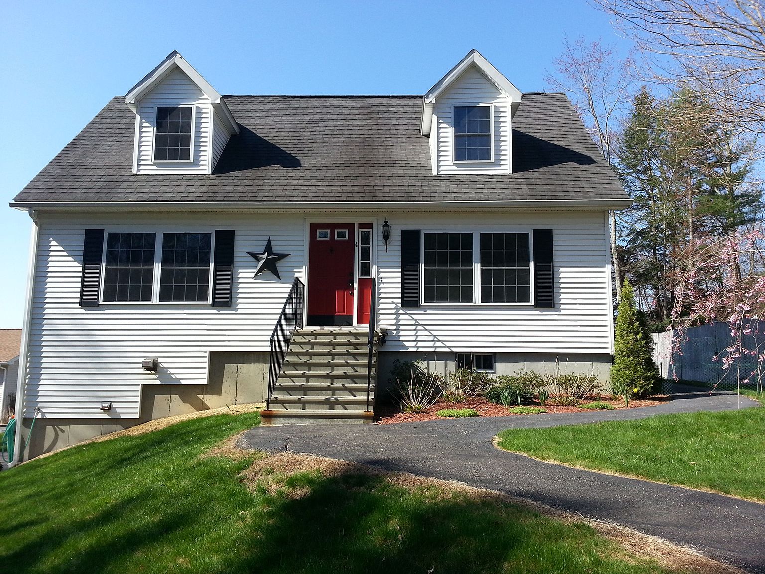 4 Brookstone Dr Dudley MA 01571 Zillow