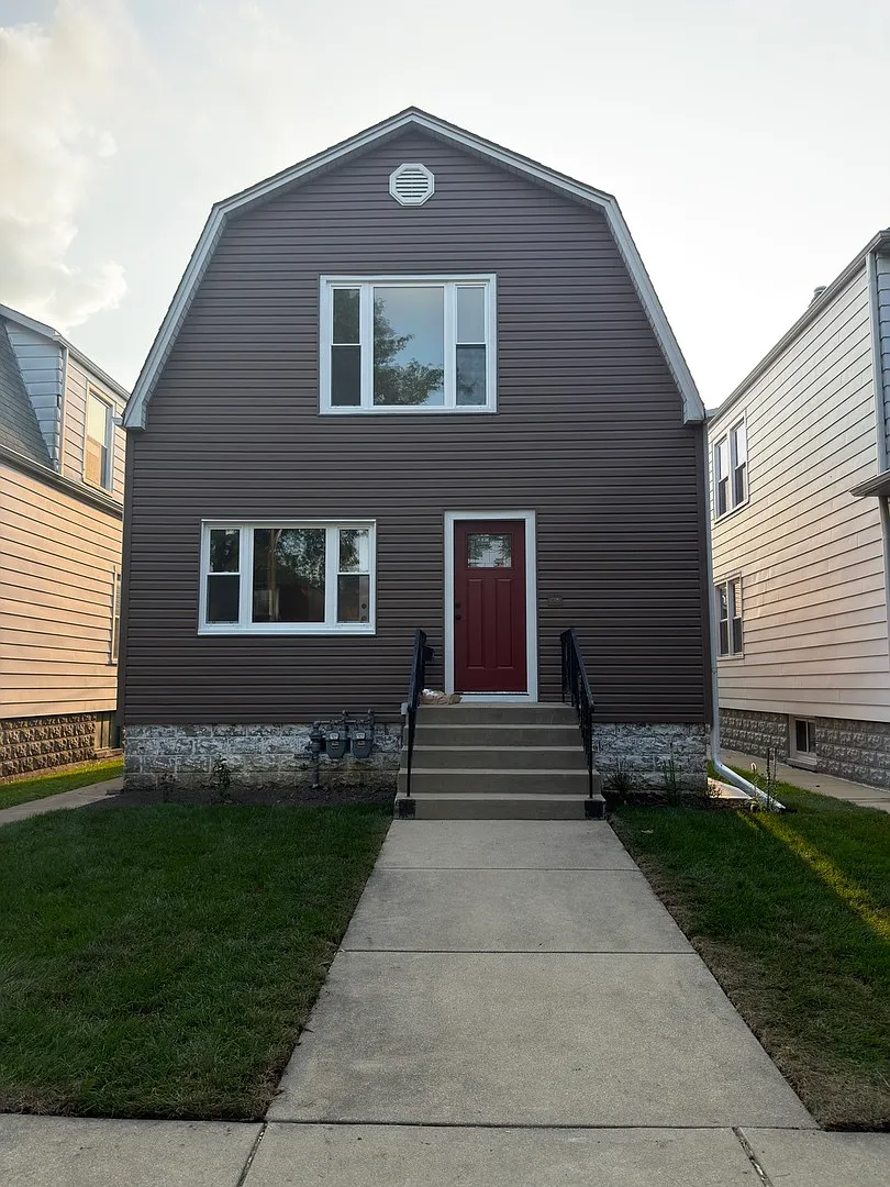 2 bed, 1100 sqft, $2,300 — Photo 1